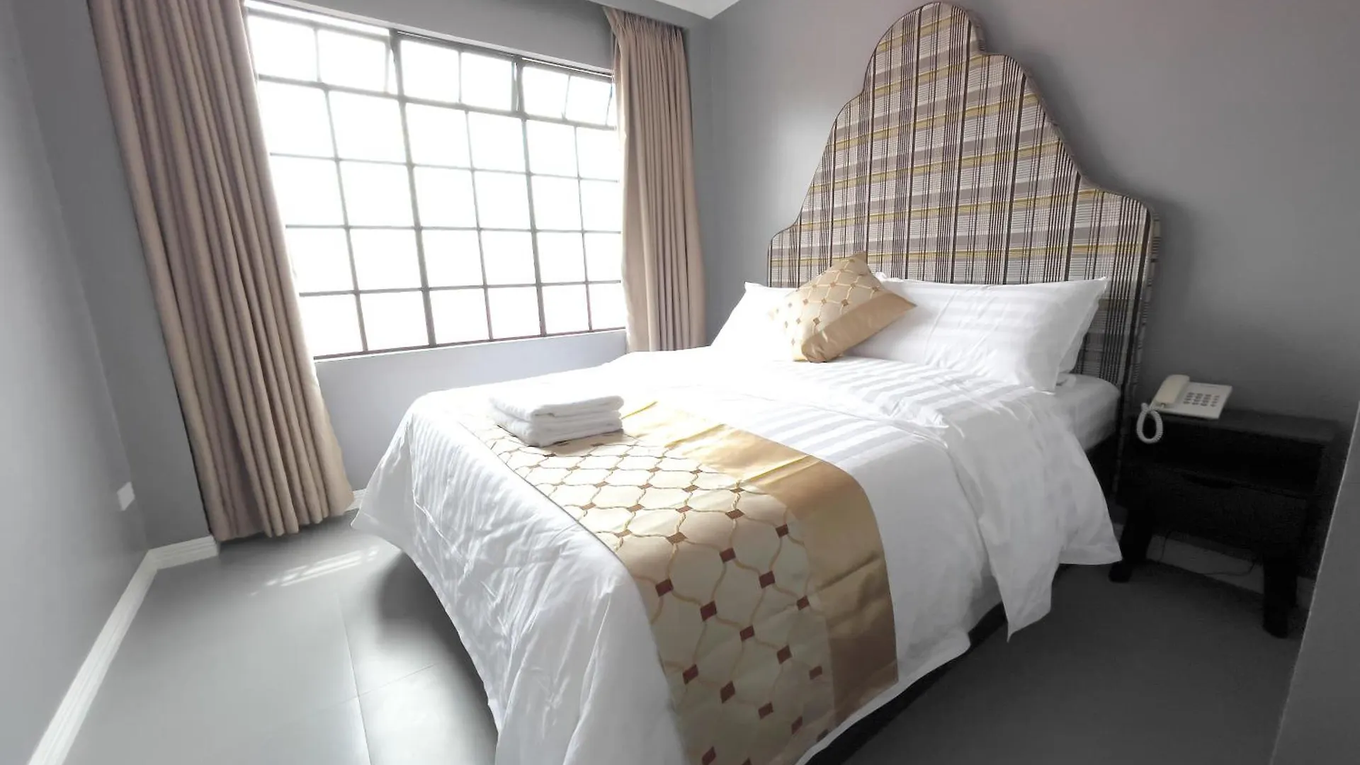 B Hotels Angeles City